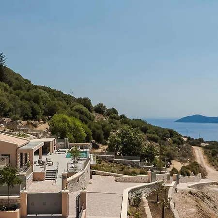 Vila Avaton By Vintage Travel *