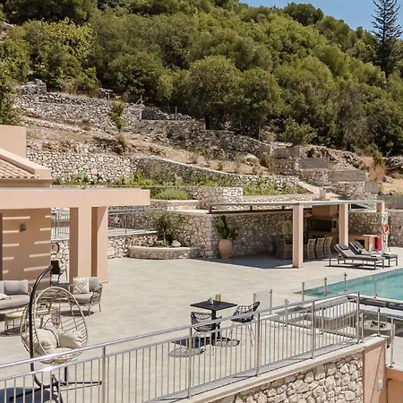 Avaton * Ajía Effimía